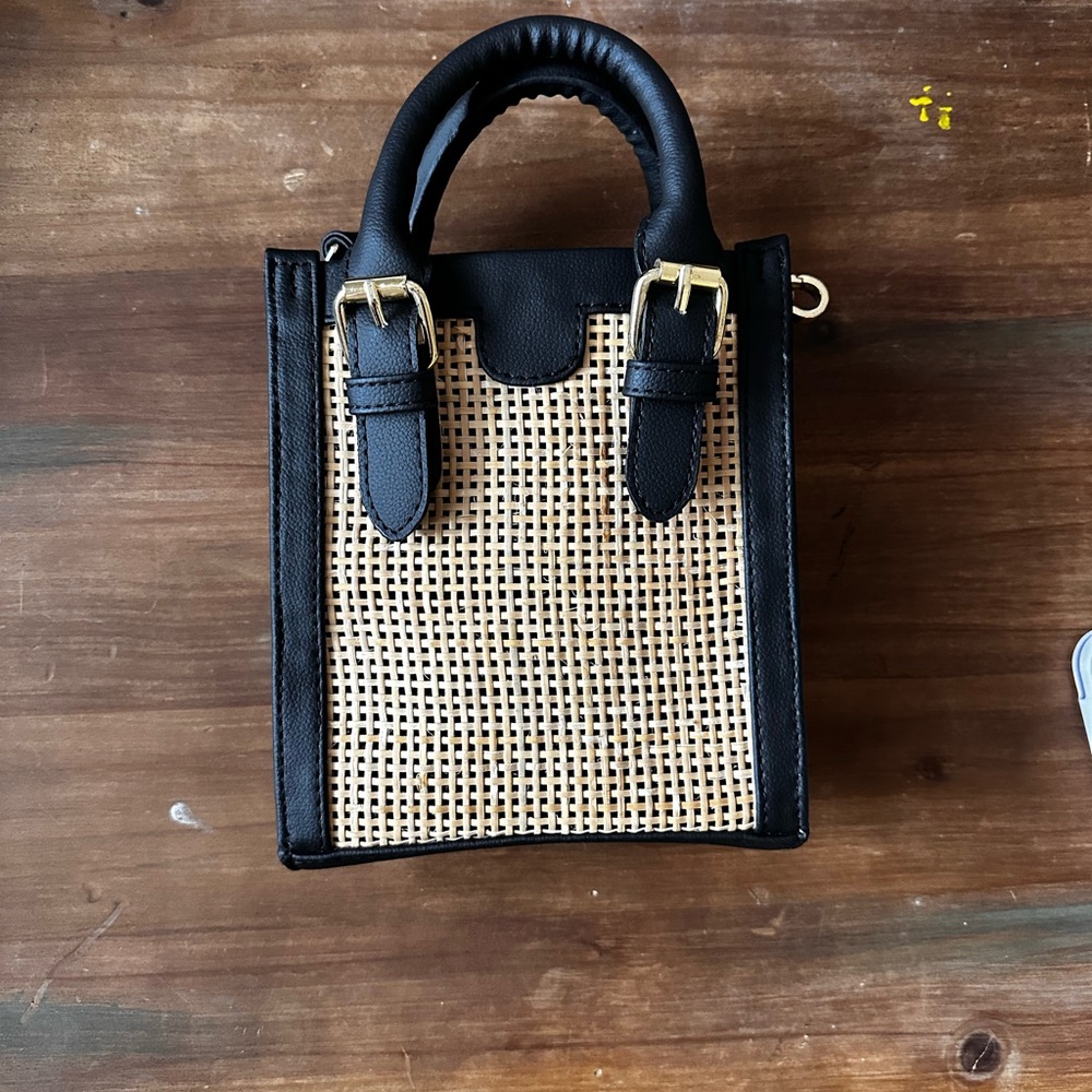 Elegant Black and Tan Woven Handbag